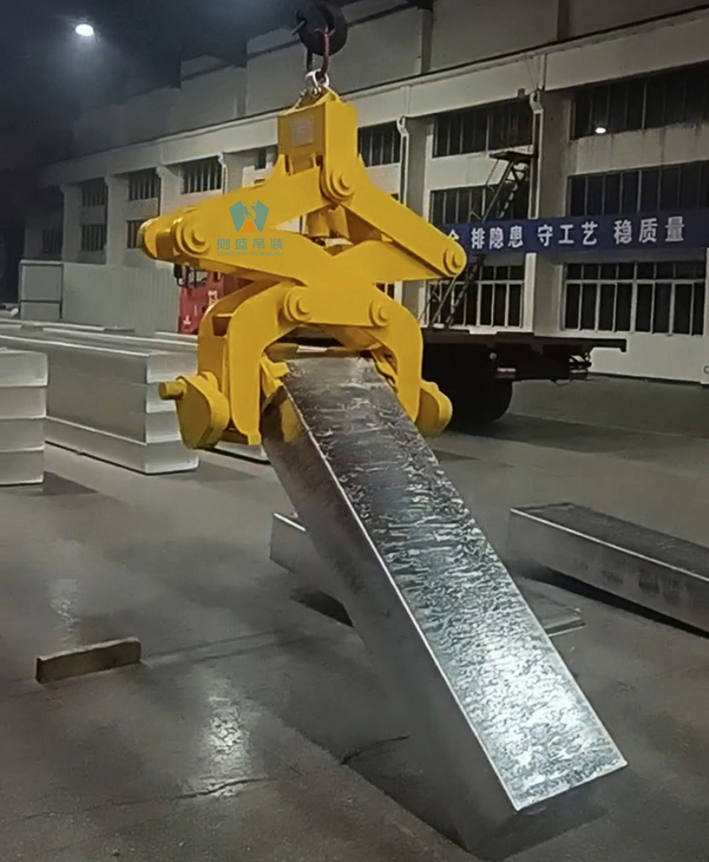 ���V����